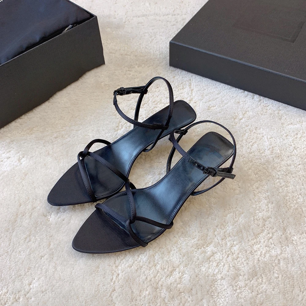 Luxury Designer Cross Toed Poi - đánh giá và giá Women'S Shoes Clogs